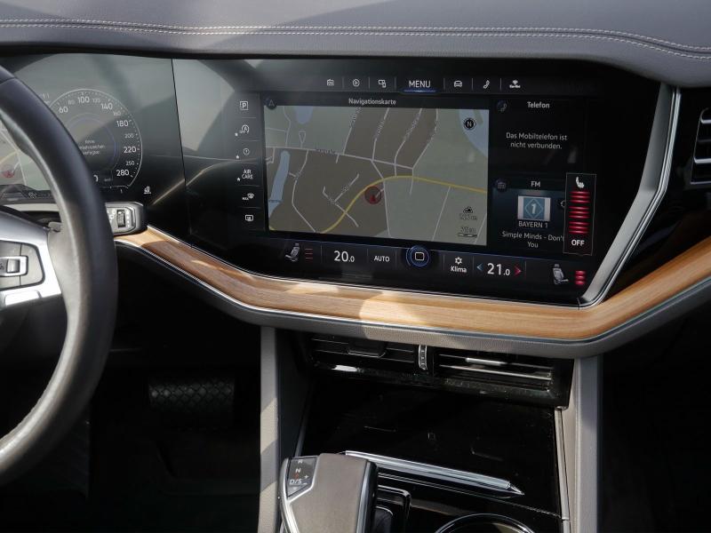 Volkswagen Touareg Atmosphere – image 6 of 23
