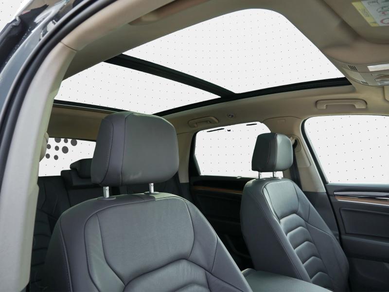 Volkswagen Touareg Atmosphere – image 10 of 23