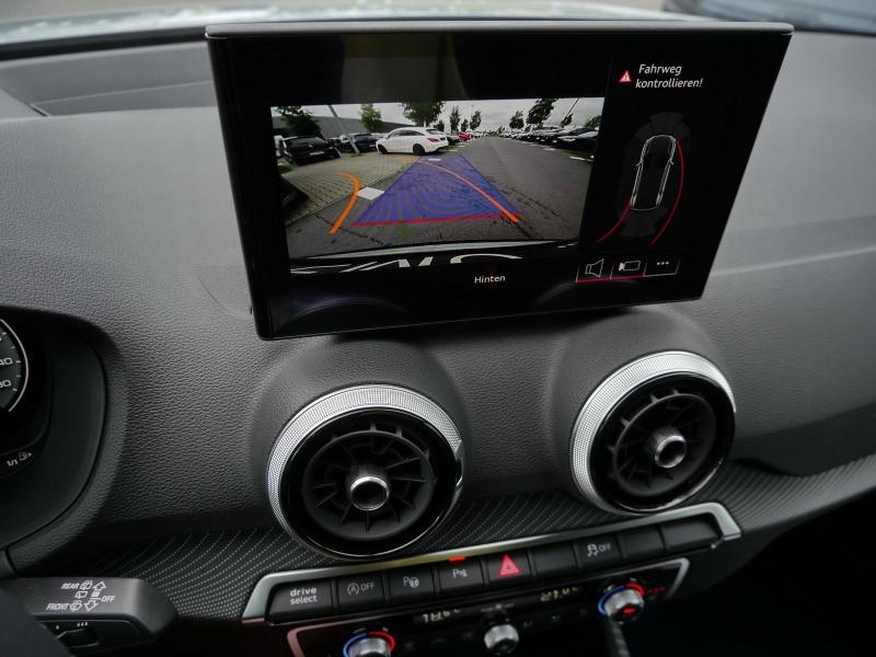 Audi Q2 S line – Bild 15 von 24