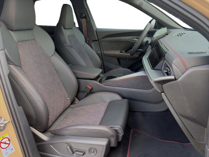 Audi Q5 S line – image 3 of 23