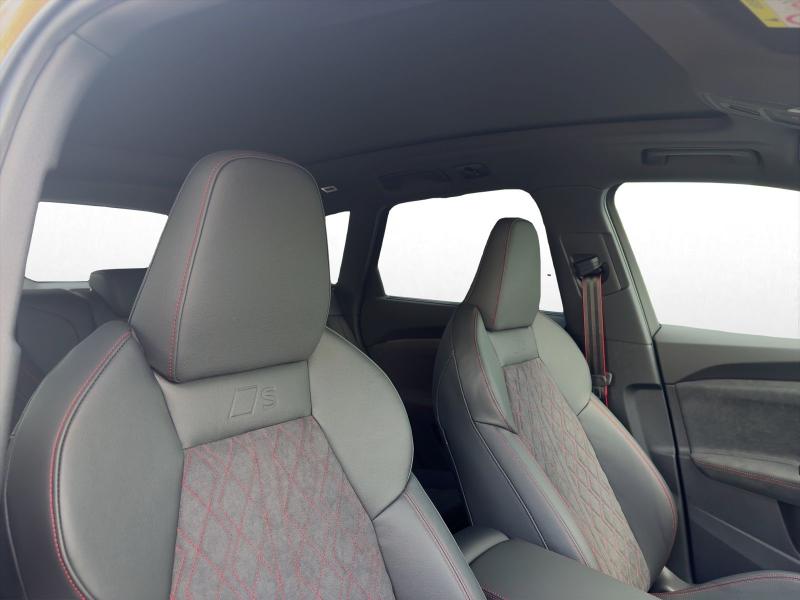 Audi Q5 S line – image 9 of 23