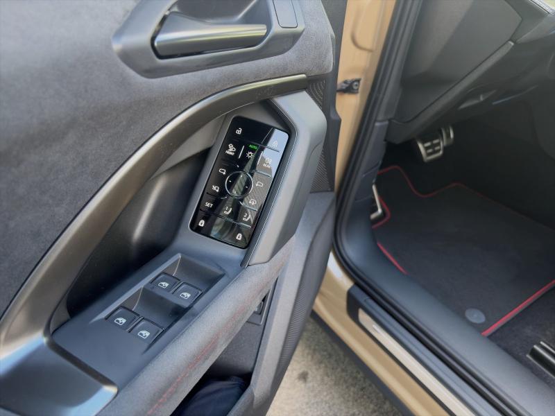 Audi Q5 S line – image 19 of 23