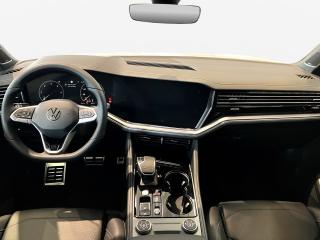 Volkswagen Touareg R-Line – image 4 of 15