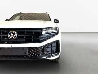 Volkswagen Touareg R-Line – image 10 of 15