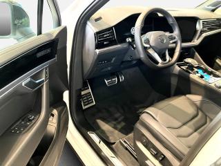 Volkswagen Touareg R-Line – image 12 of 15
