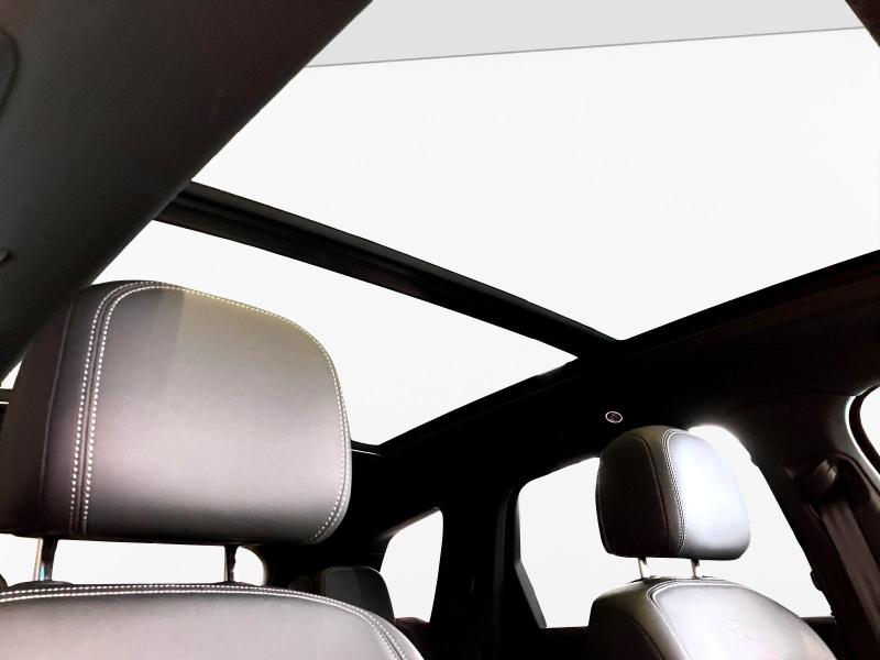 Volkswagen Touareg R-Line – image 5 of 15