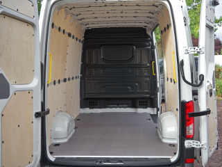 Volkswagen Crafter – image 18 of 22