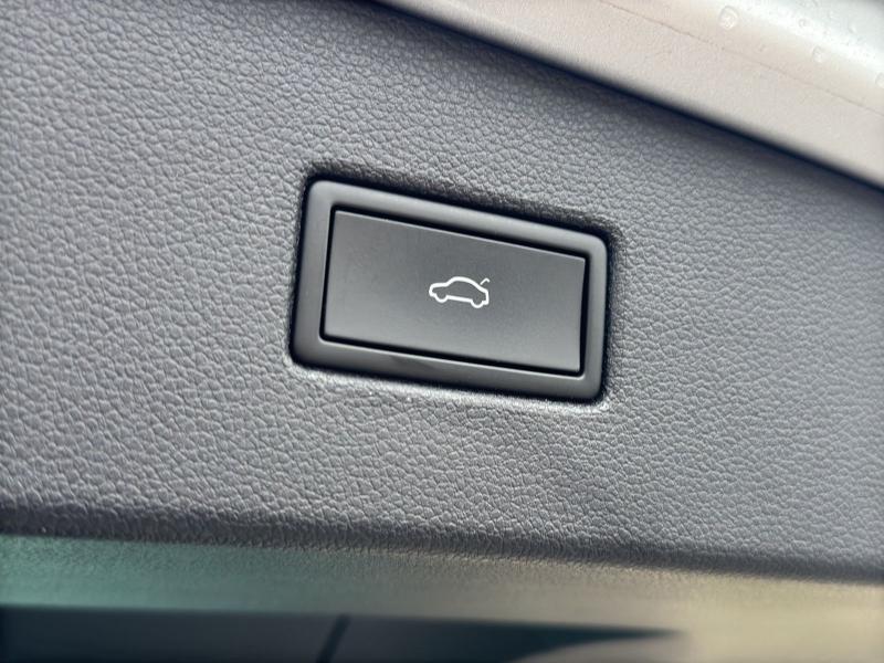 Volkswagen Tiguan Elegance – image 20 of 22