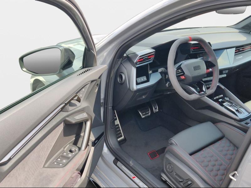Audi RS 3 Sportback RS – image 14 of 25