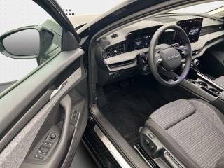 Škoda Superb Selection – image 14 of 17