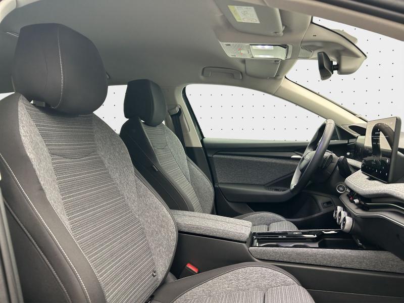 Škoda Superb Selection – image 4 of 17