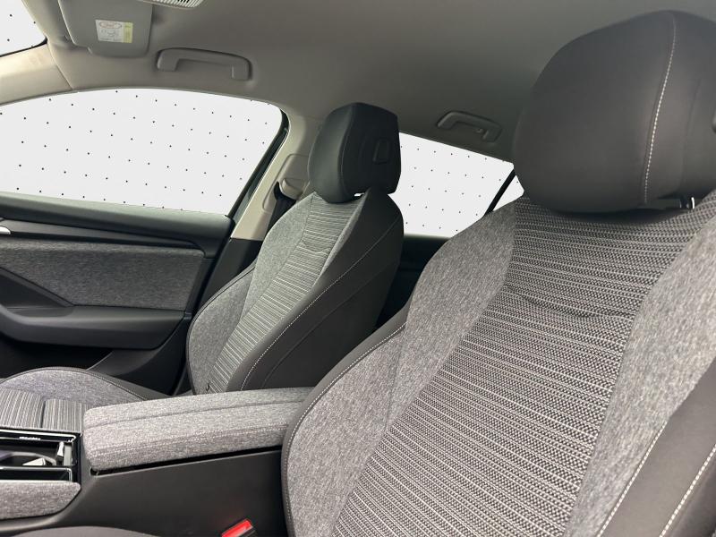 Škoda Superb Selection – image 10 of 17