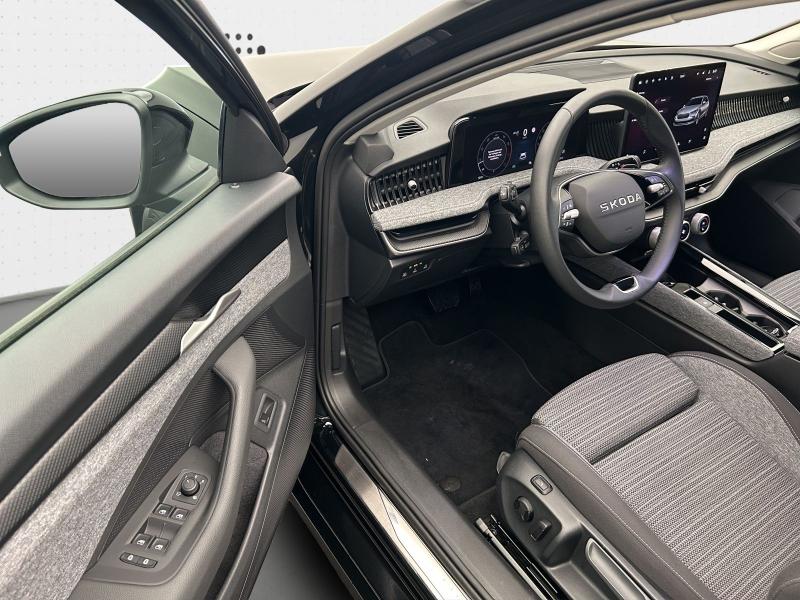 Škoda Superb Selection – image 14 of 17