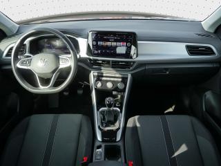 Volkswagen T-Roc LIFE – image 5 of 23