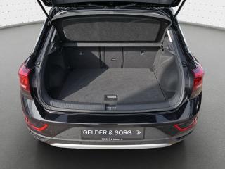 Volkswagen T-Roc LIFE – image 11 of 23