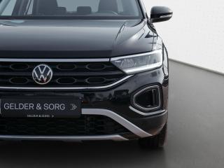 Volkswagen T-Roc LIFE – image 12 of 23