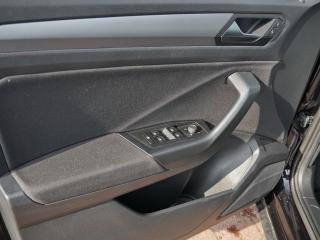 Volkswagen T-Roc LIFE – image 20 of 23
