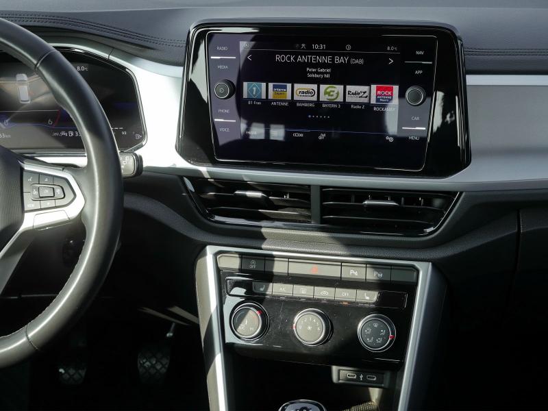 Volkswagen T-Roc LIFE – image 6 of 23