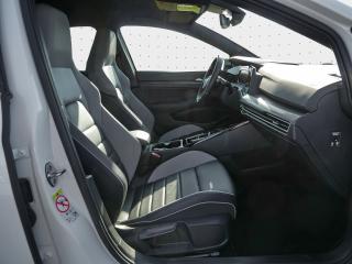 Volkswagen Golf GTE – image 4 of 25