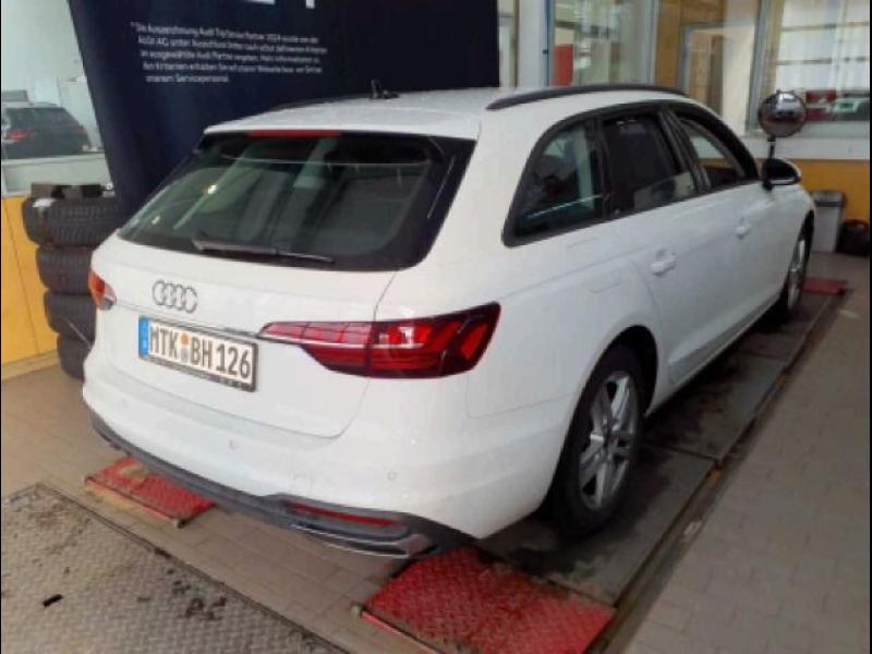 Audi A4 Avant – image 2 of 5