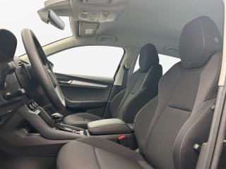 Škoda Karoq Selection – image 10 of 18