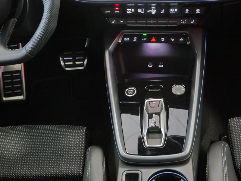 Audi A3 Sportback S line – image 7 of 23