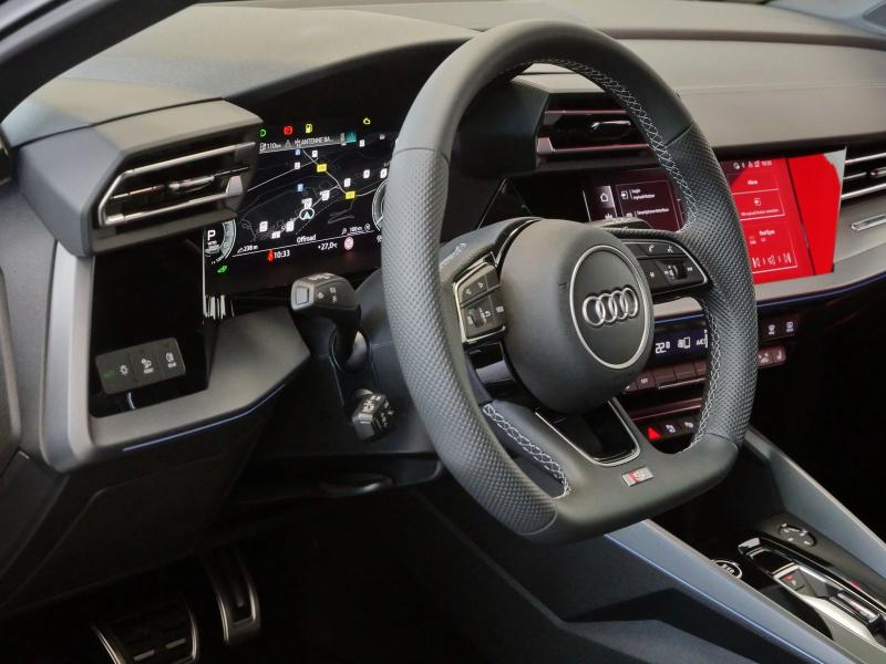 Audi A3 Sportback S line – image 18 of 23