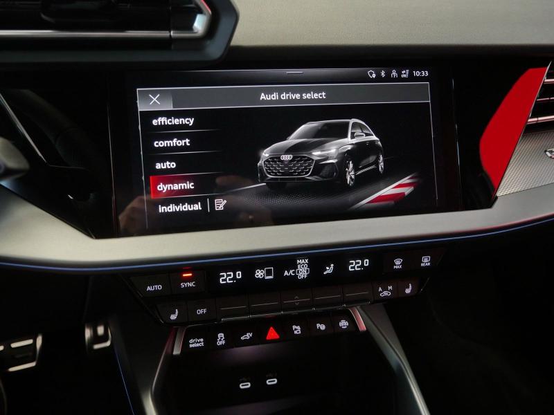 Audi A3 Sportback S line – image 19 of 23