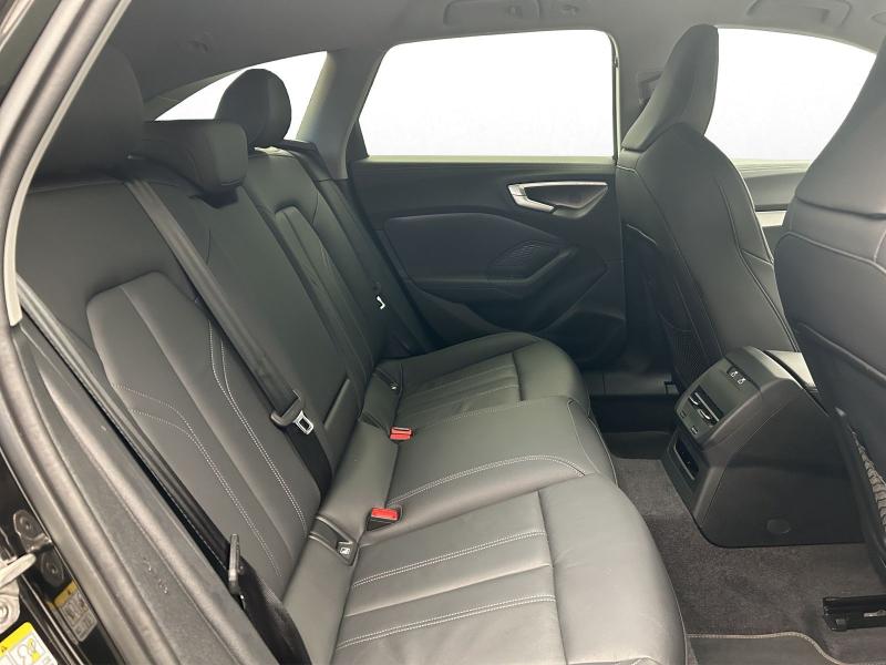 Audi A5 Avant S line – image 16 of 17