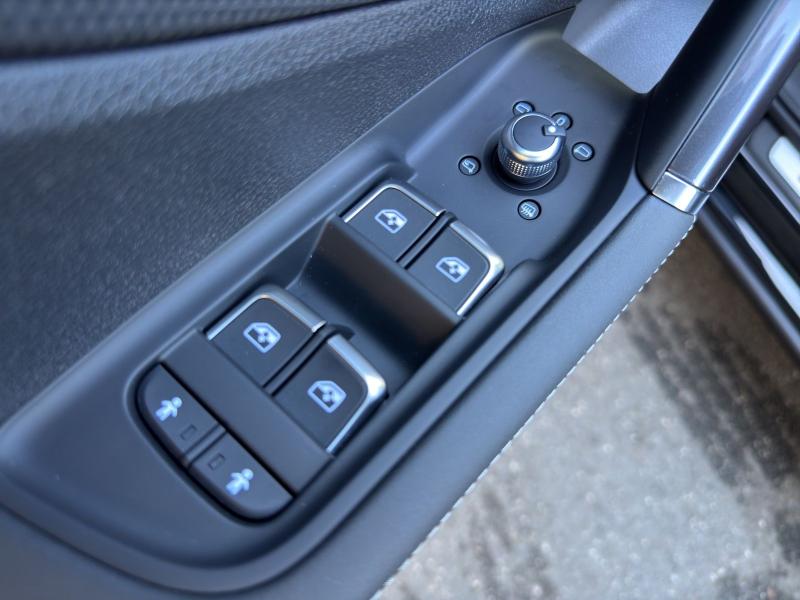 Audi SQ2 – image 15 of 20