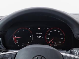 Volkswagen Touareg R-Line – image 9 of 25