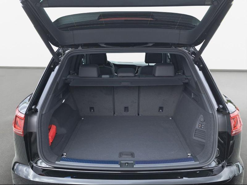Volkswagen Touareg R-Line – image 11 of 25