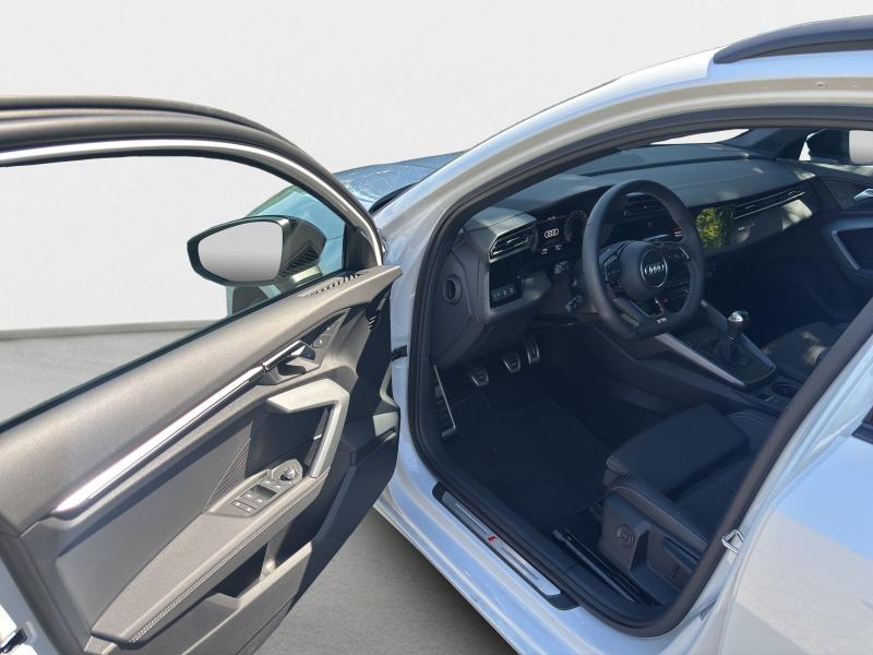 Audi A3 Sportback advanced – image 13 of 17