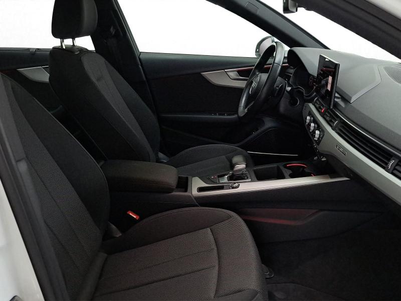 Audi A4 Limousine – image 4 of 22