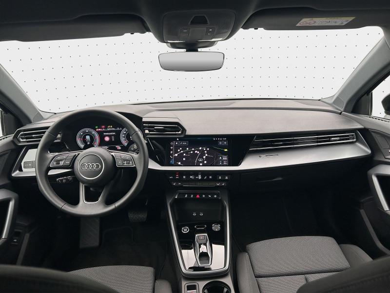 Audi A3 Sportback S line – image 5 of 16