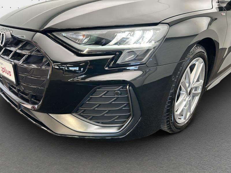Audi A3 Sportback S line – image 13 of 16