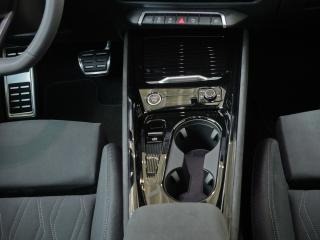 Audi Q3 S line – image 7 of 23
