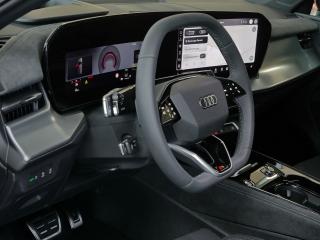 Audi Q3 S line – image 18 of 23