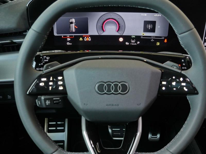 Audi Q3 S line – image 9 of 23