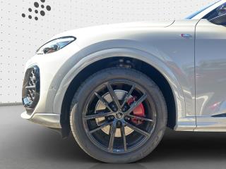 Audi Q5 Sportback S line – image 13 of 18