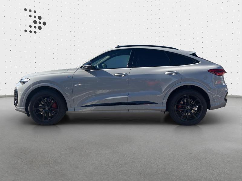 Audi Q5 Sportback S line – image 3 of 18