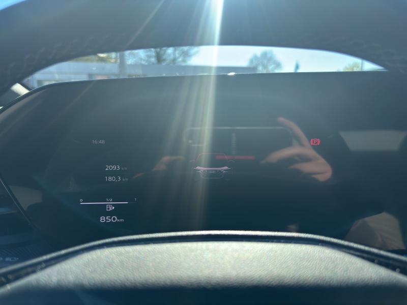 Audi Q5 Sportback S line – image 9 of 18