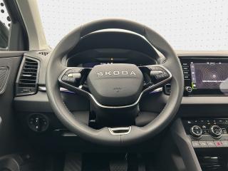 Škoda Karoq Selection – image 8 of 16