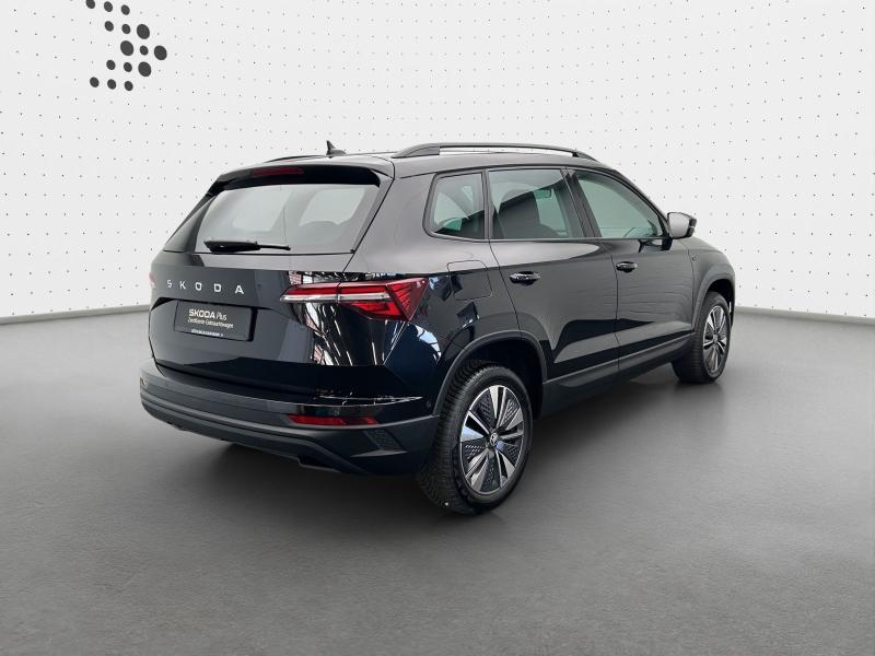 Škoda Karoq Selection – image 2 of 16