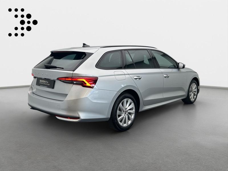 Škoda Octavia Selection – image 2 of 16