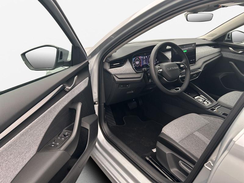 Škoda Octavia Selection – image 14 of 16
