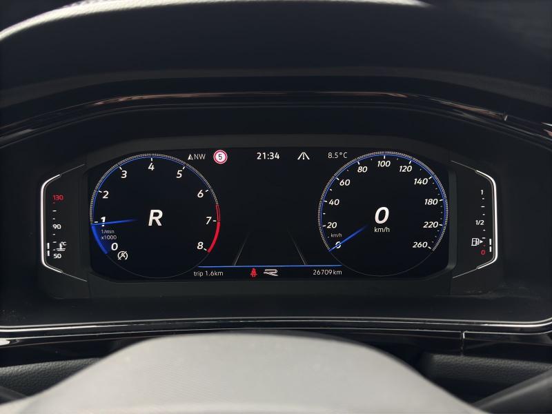 Volkswagen T-Roc Cabriolet R-Line – Bild 9 von 20