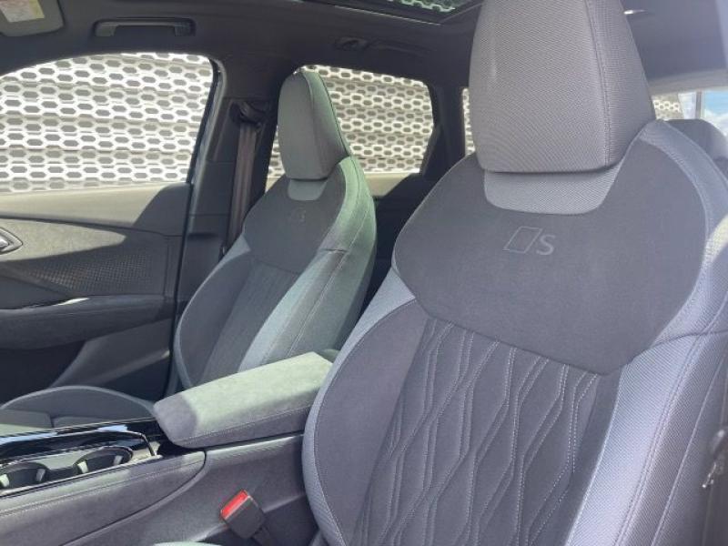 Audi Q3 S line – image 8 of 12