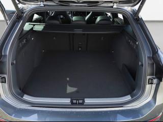 Volkswagen Passat Variant R-Line – image 11 of 24