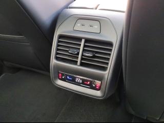 Volkswagen Passat Variant R-Line – image 12 of 24